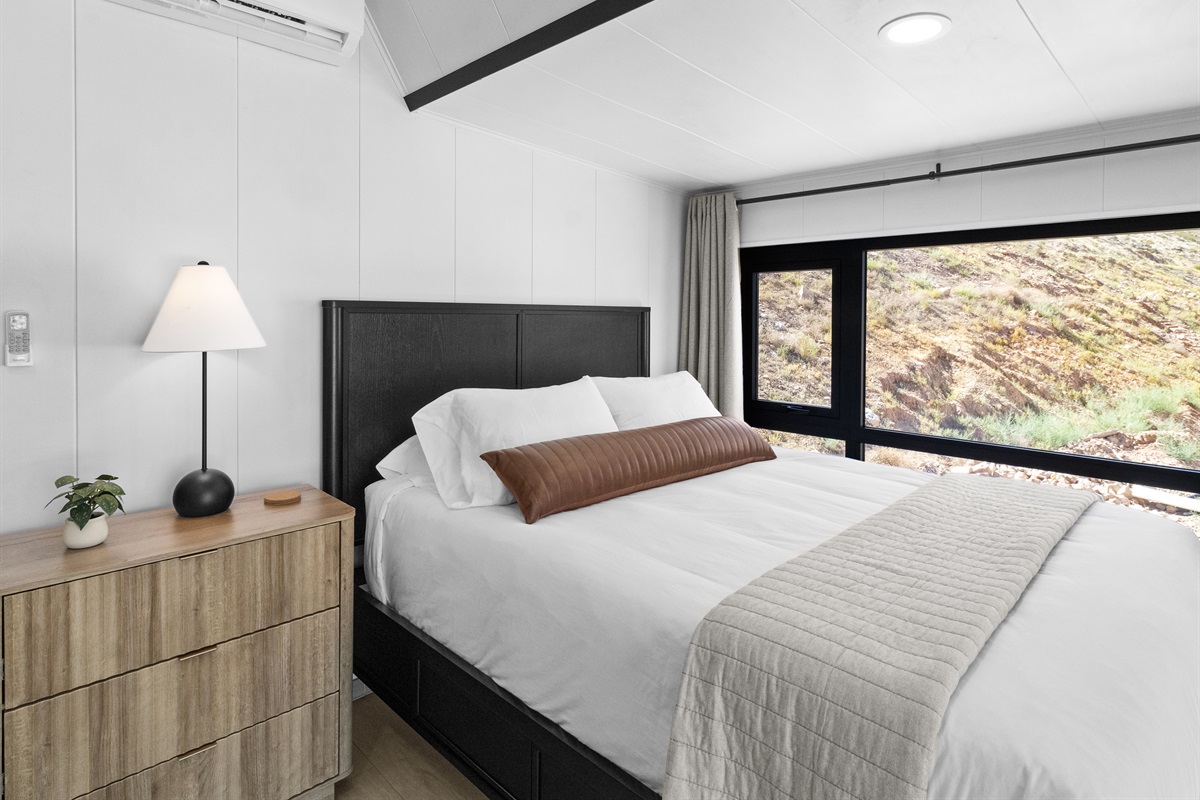 Loft Queen Room