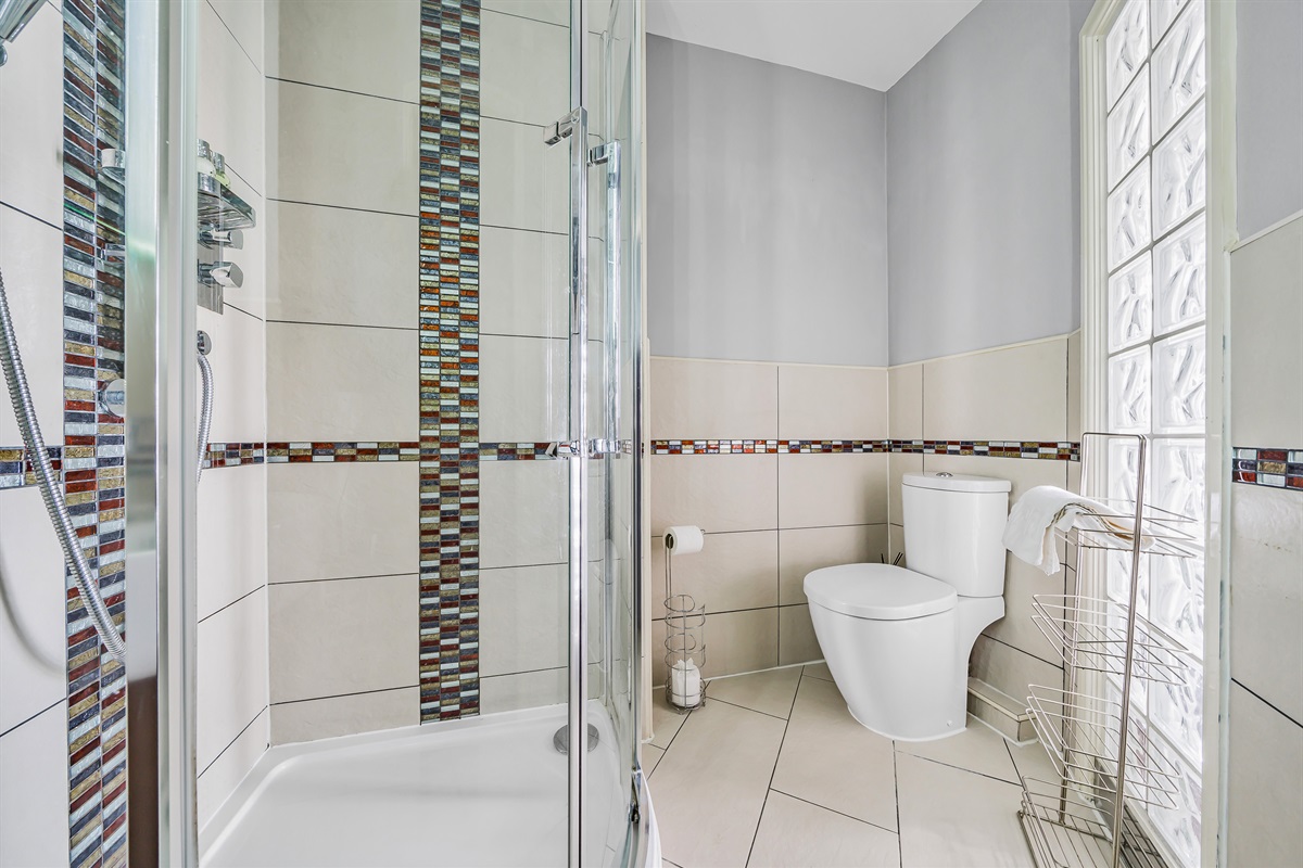 En suite Bathroom