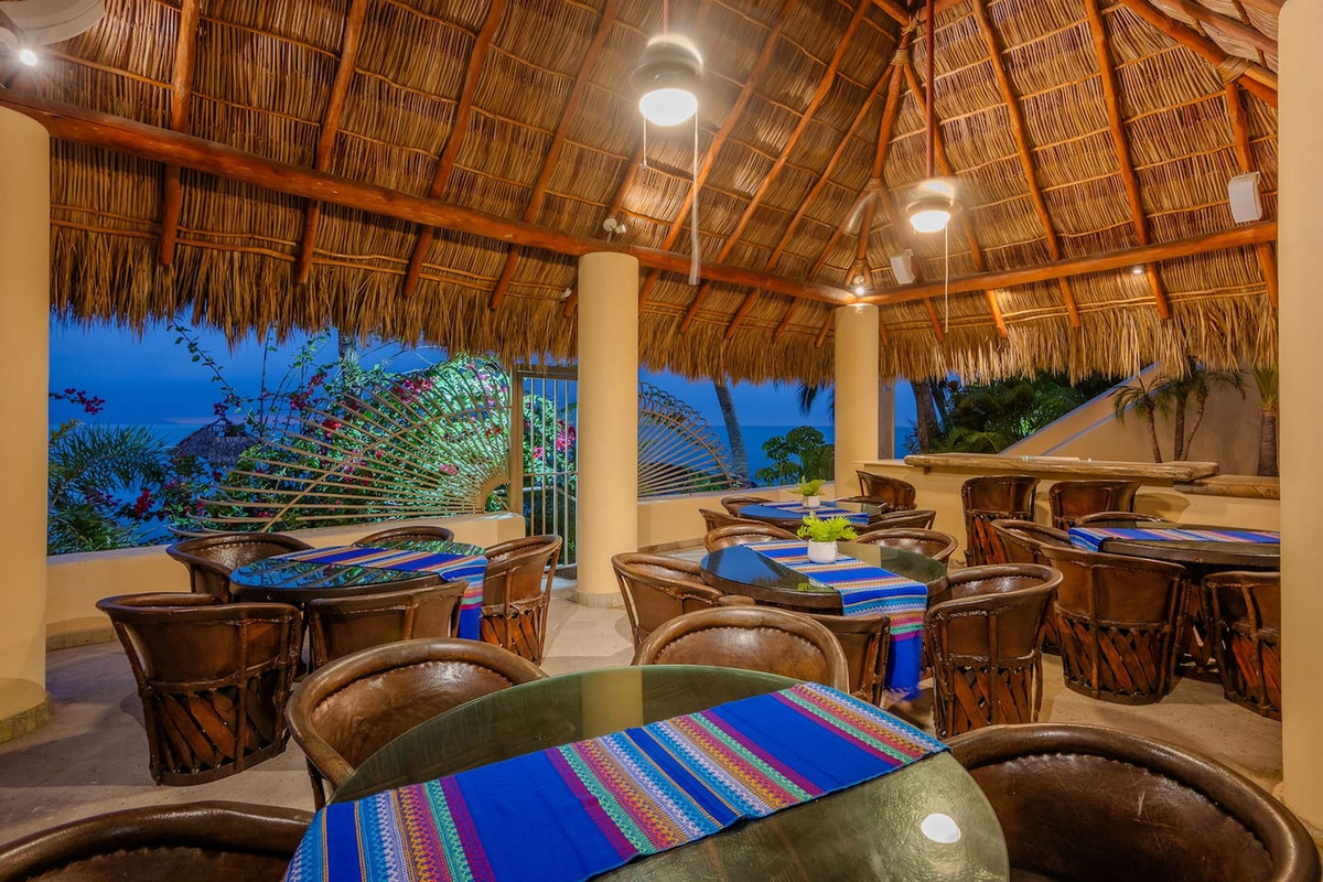 Palapa Hut