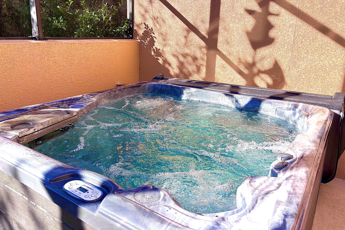 Private hot tub