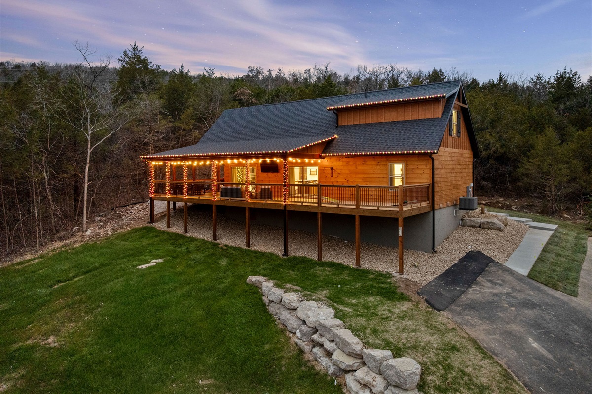 Another look at the cabin and spacious deck from the side.