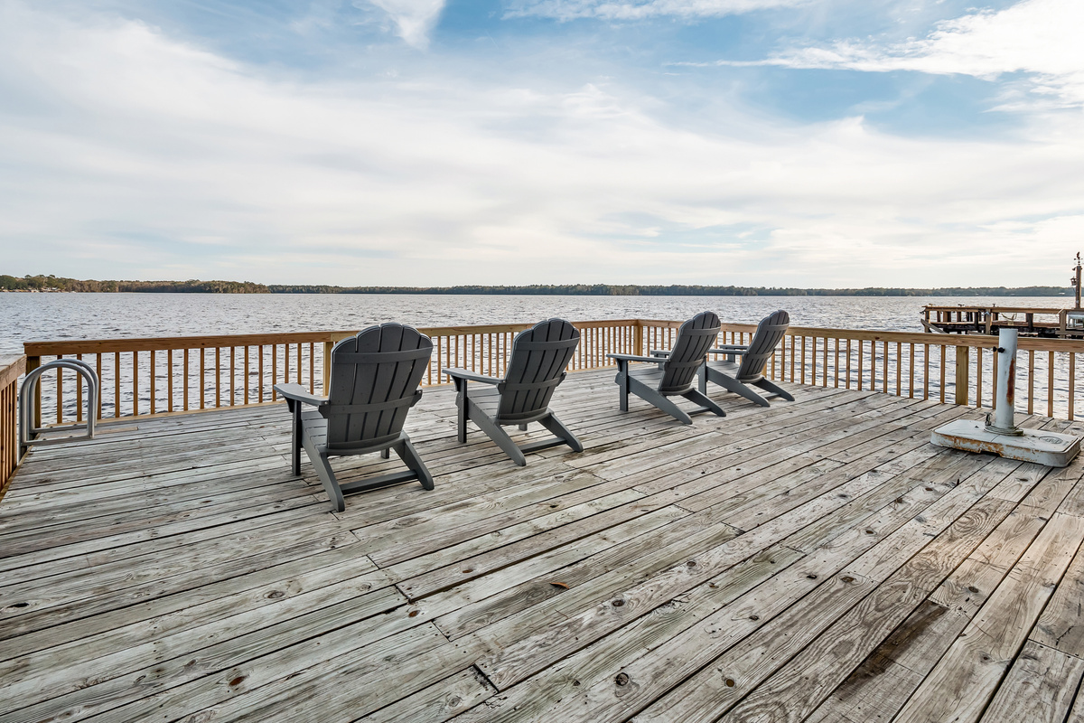Plenty of room for fishing and relaxing!