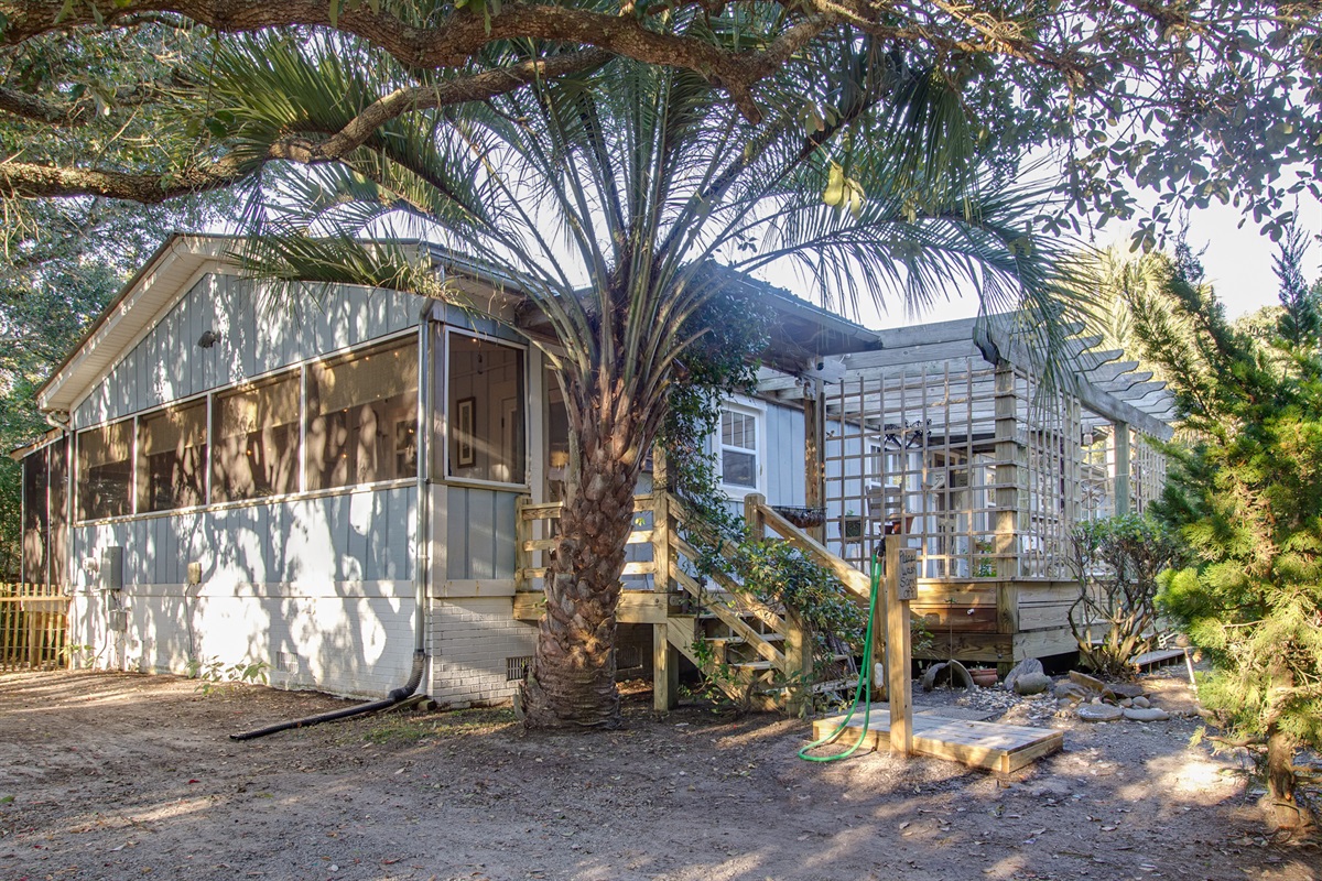 Welcome to Island Hideaway!