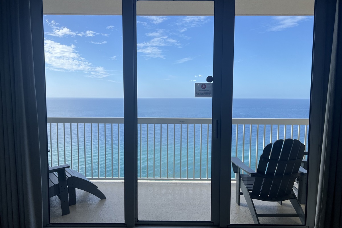 Interior/Balcony View