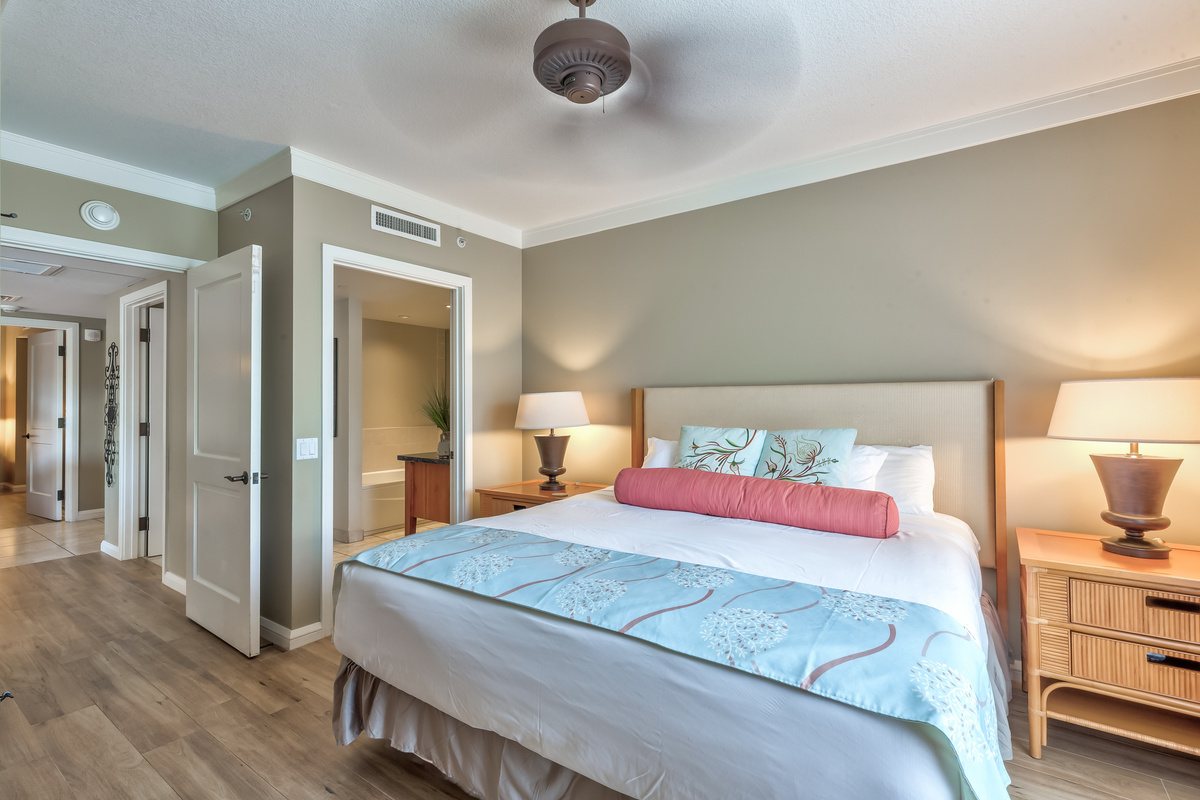 Second bedroom.