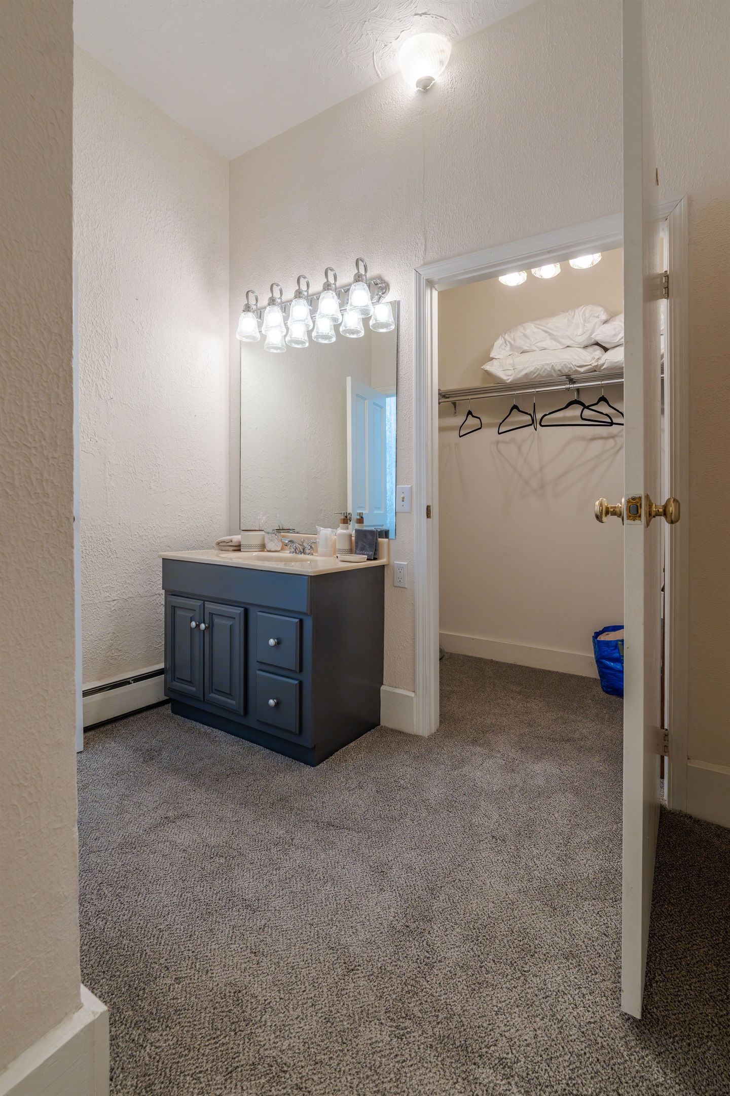 Room #9 "Captains Corner Suite" Bathroom