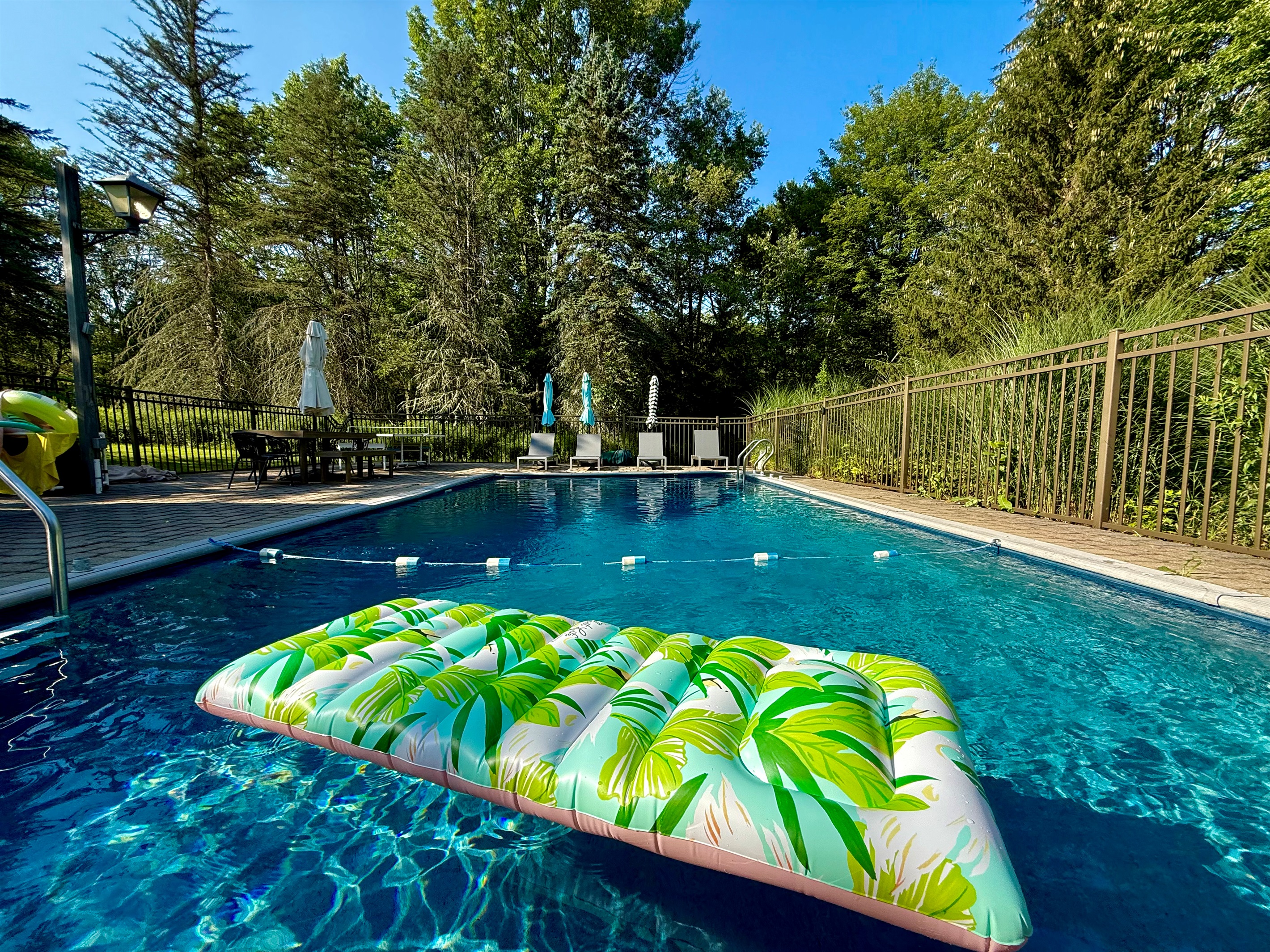 Heated pool open from Memorial Day Weekend thru the end of September