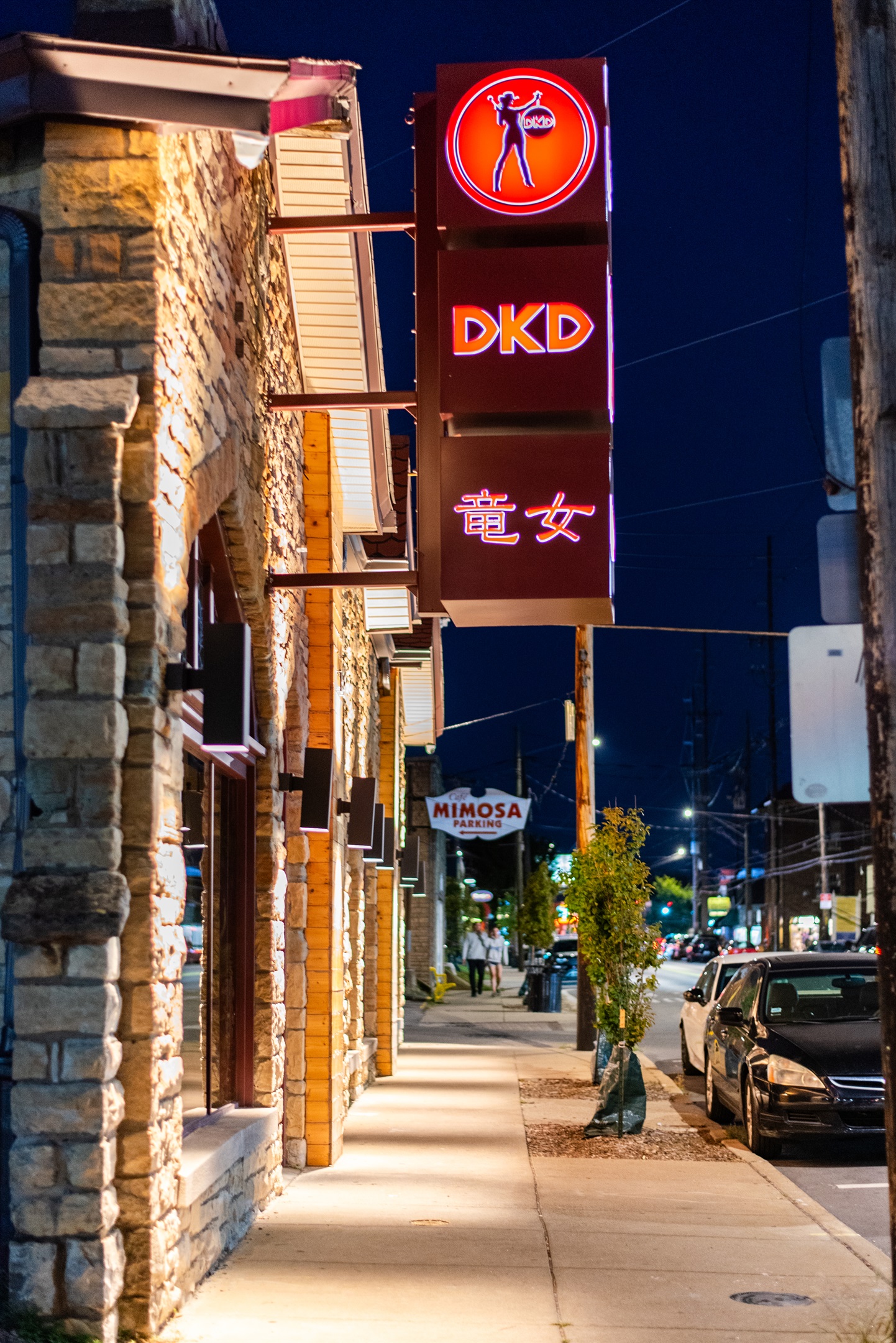 Asian-influenced tacos & quesadillas, creative sushi offerings & happy-hour deals in casual digs.