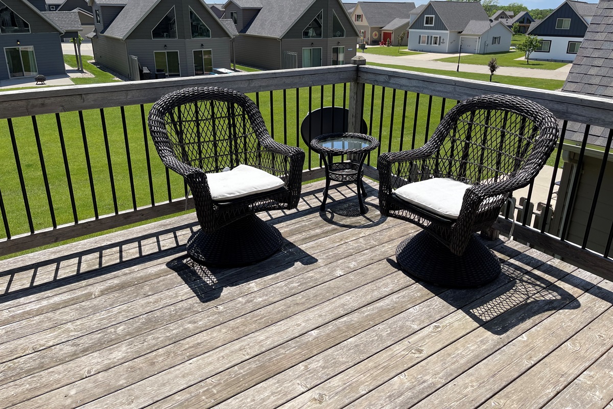 Small deck off guest room #3