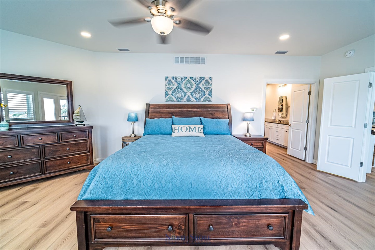 King Bed in Master Suite