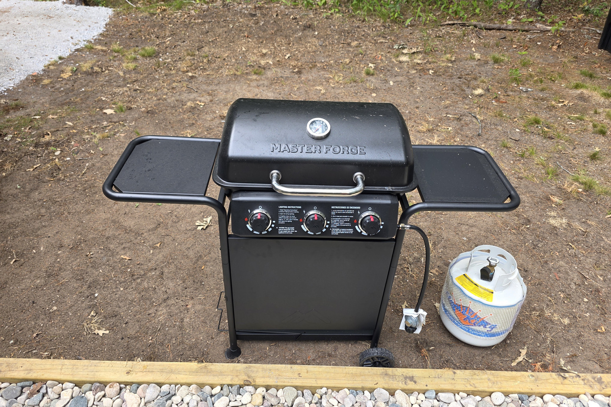 Propane gas grill