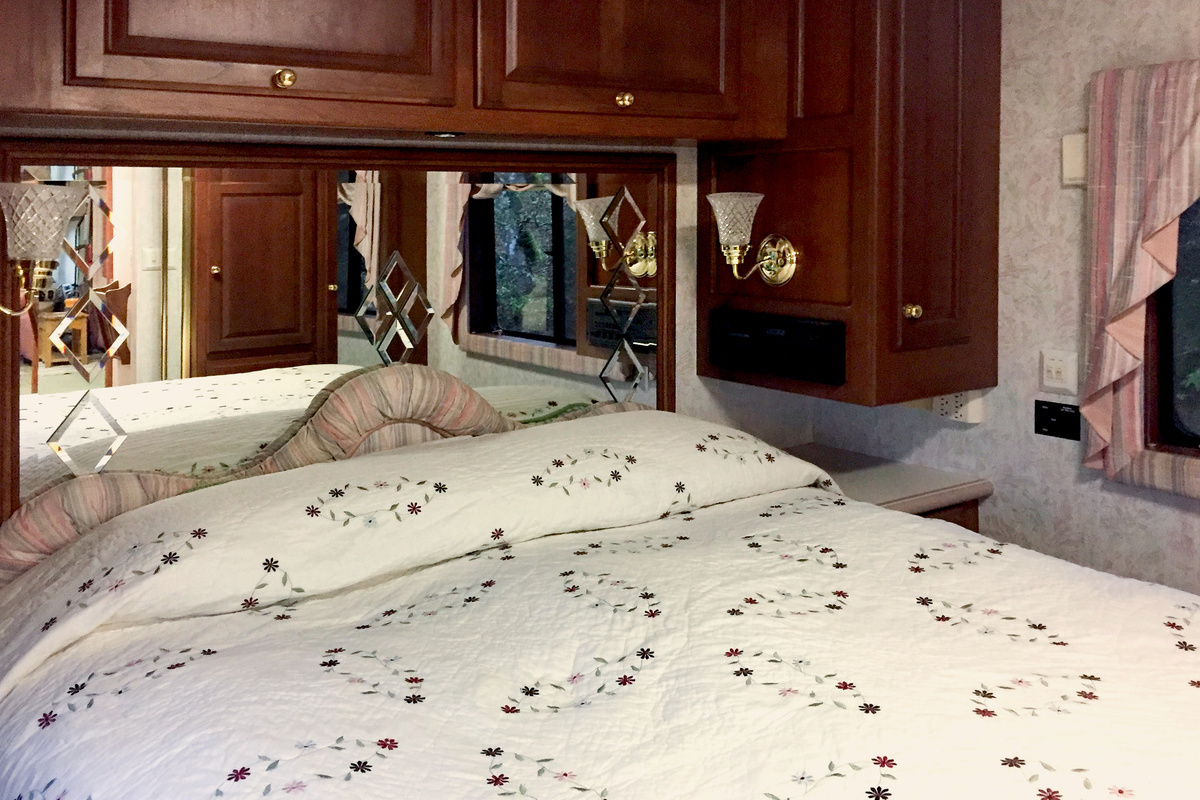 Queen Sized Bed, Side Tables and Plugs