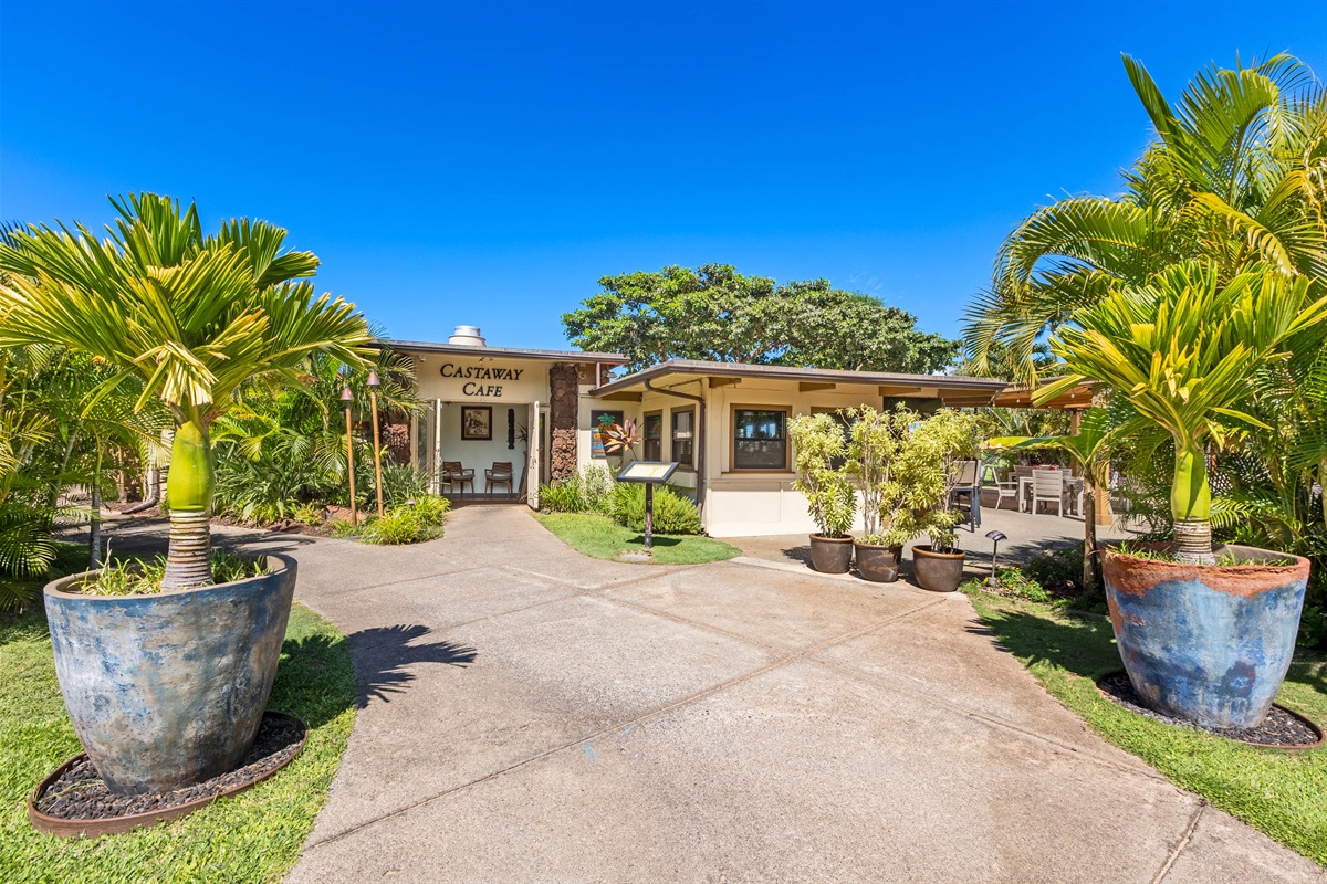 On-site Dining at the Castaway Cafe