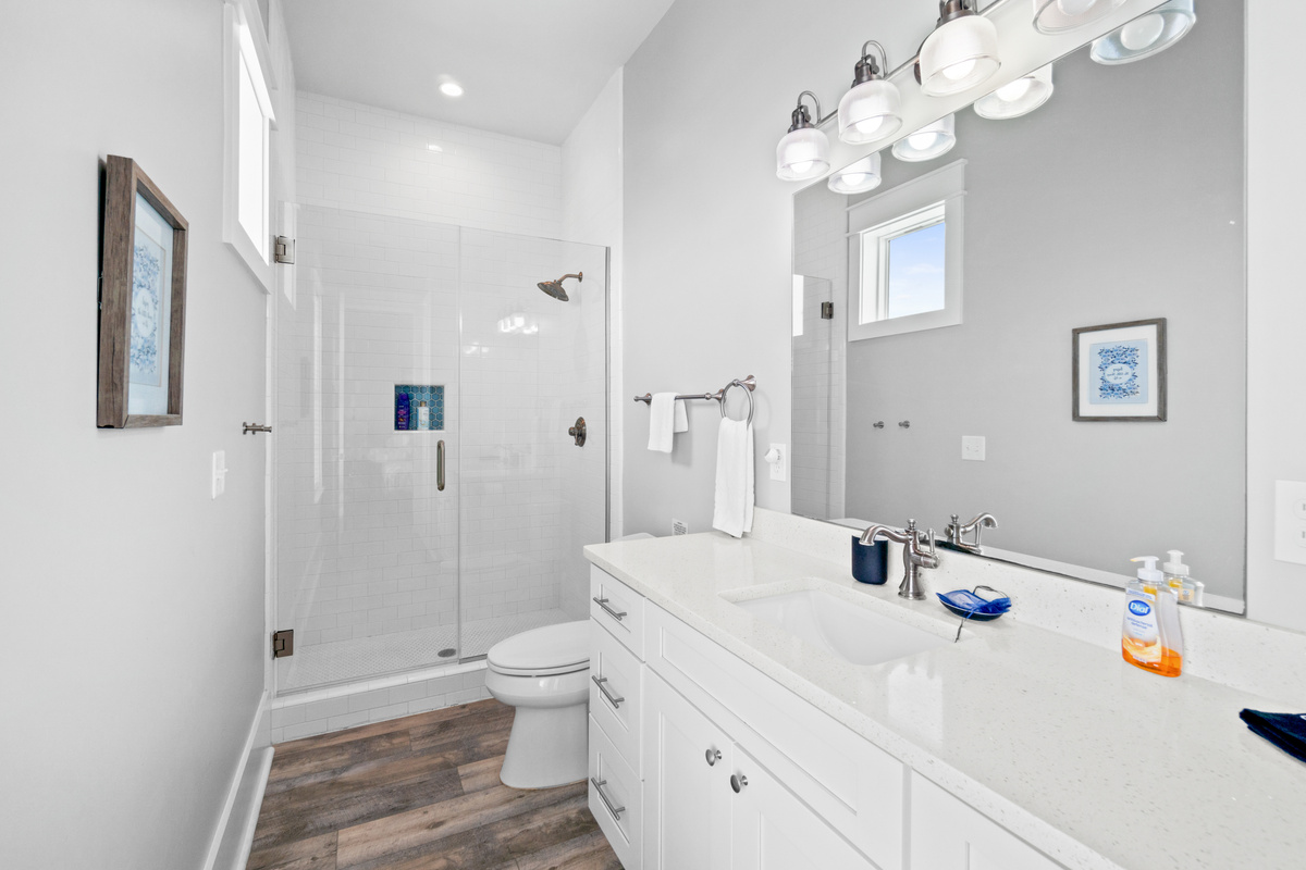 2nd Level En Suite