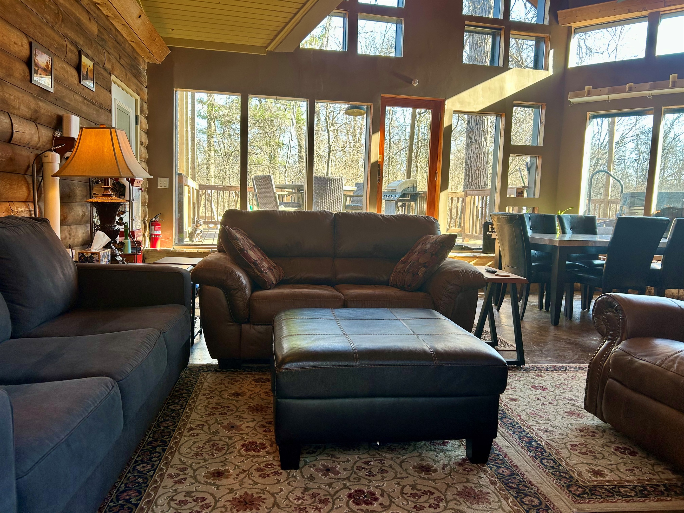 Shared Space: Relax and put your feet up with friends and family. Enjoy a conversation, play at game at the table or watch your shows from your streaming account through Roku.