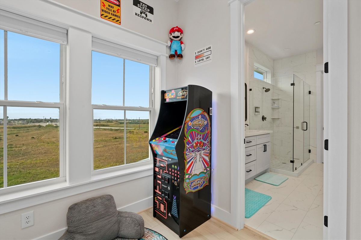c5007e384a10422380c6efa6eb49e439 Large | Beachhouse | Texas | TX | Vacation Homes | Galveston | Crystal Beach | Kokomo | Breezy Days | Beachfront Elegance | Sunrise Serenity | Southern Sands Property Management, LLC