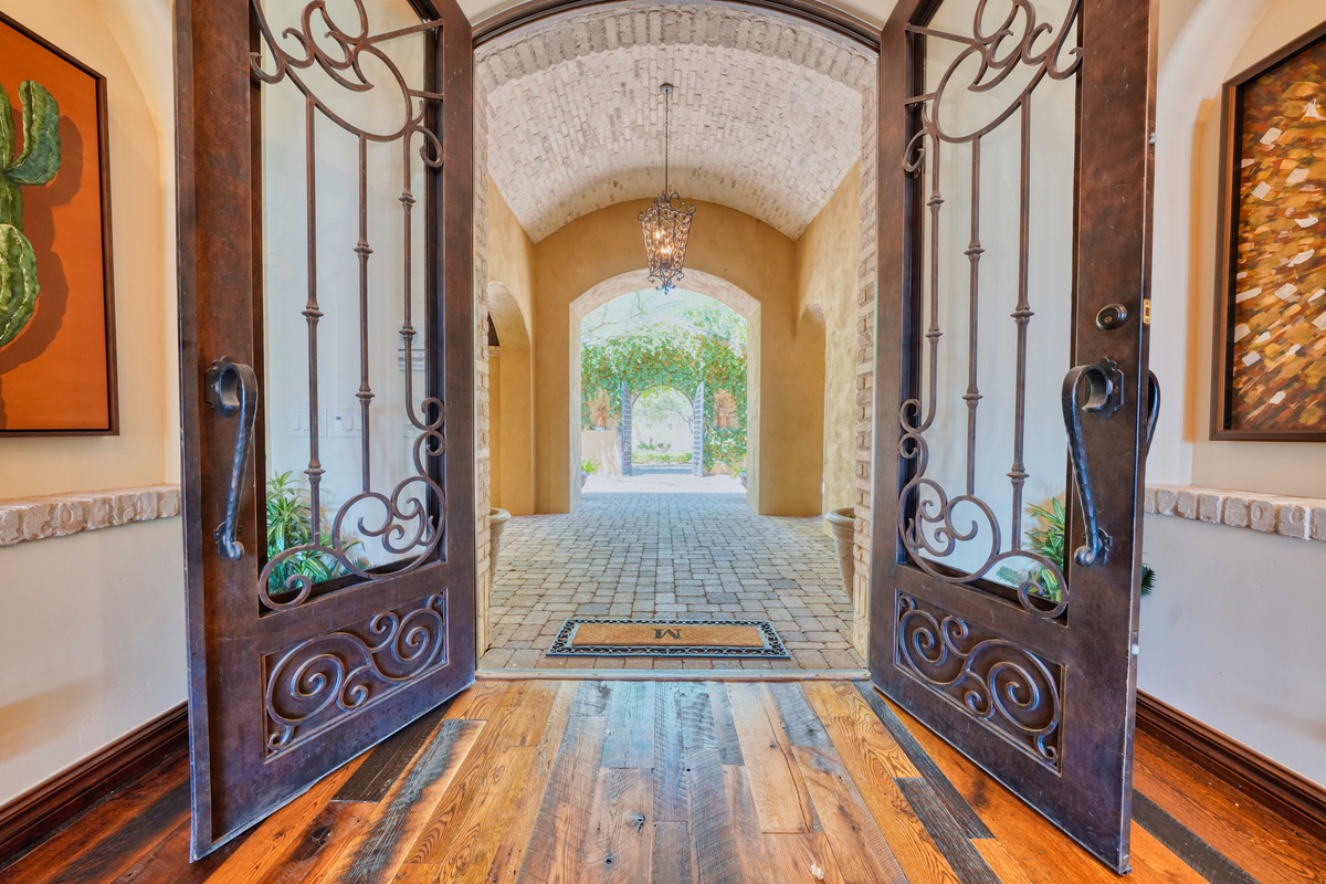 EPIC Sweetwater Estate | 5BR, Pool, Hot Tub & Casita — EPIC Sweetwater Estate | 5BR, Pool, Hot Tub & Casita, Scottsdale, Arizona — photo 90