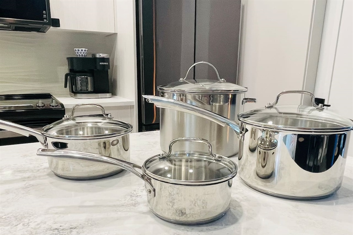 Multiple sized pots