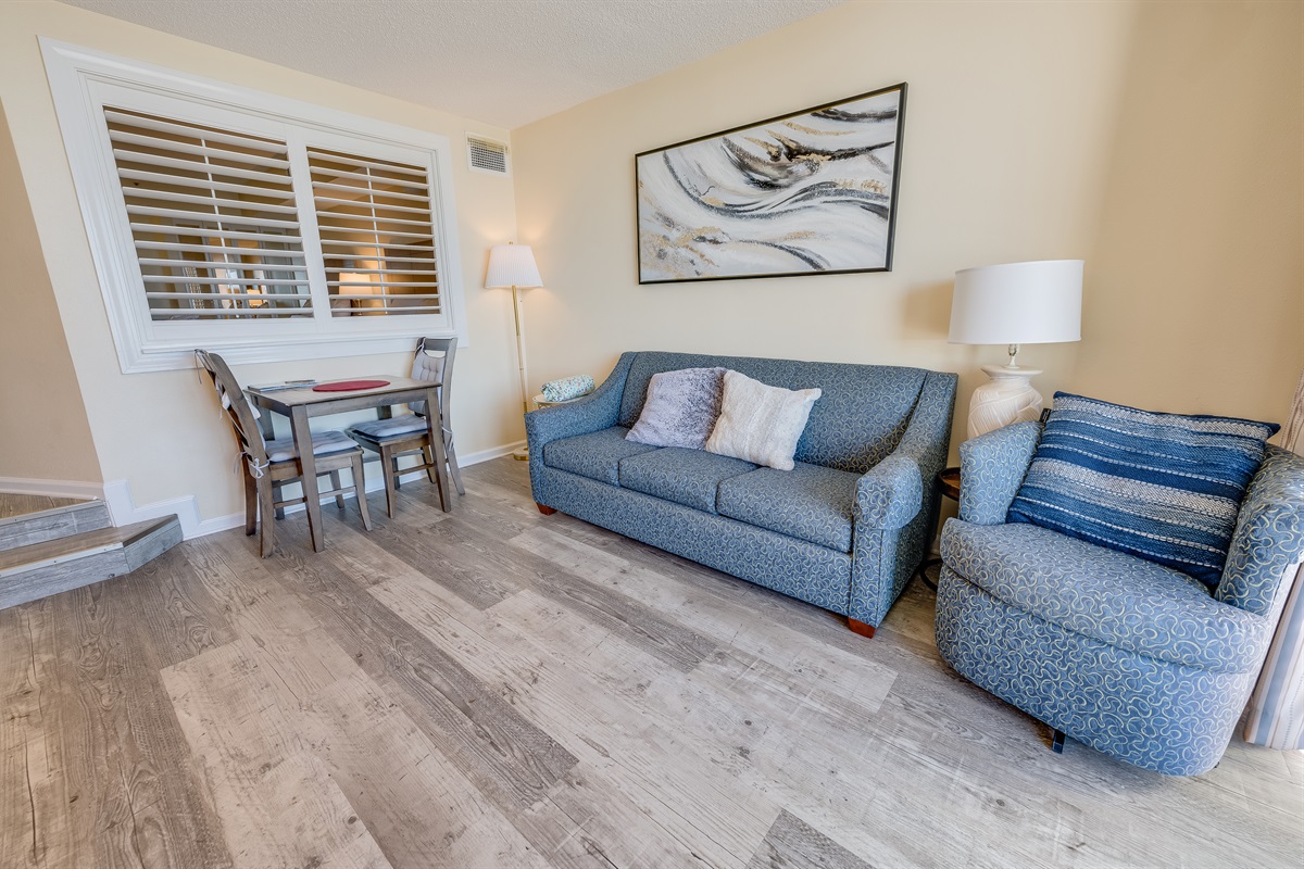 Amazing Living Room with Stunning Views🌊☀️