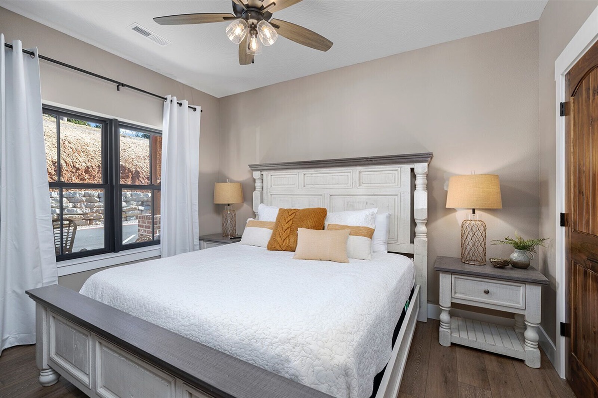 Main Level King Bedroom w/attached bathroom