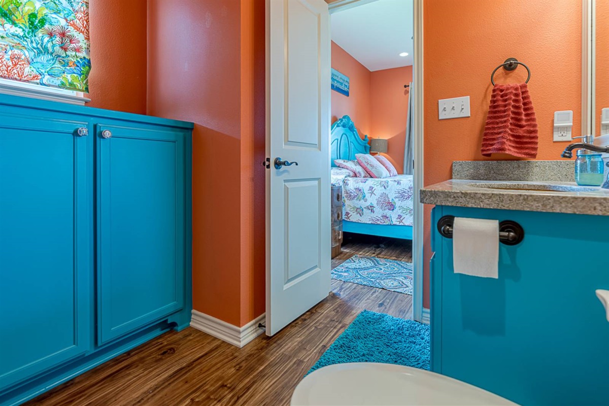 c50b20d452954c10a376d1d3baf05b3a Large | Beachhouse | Texas | TX | Vacation Homes | Galveston | Crystal Beach | Kokomo | Breezy Days | Beachfront Elegance | Sunrise Serenity | Southern Sands Property Management, LLC
