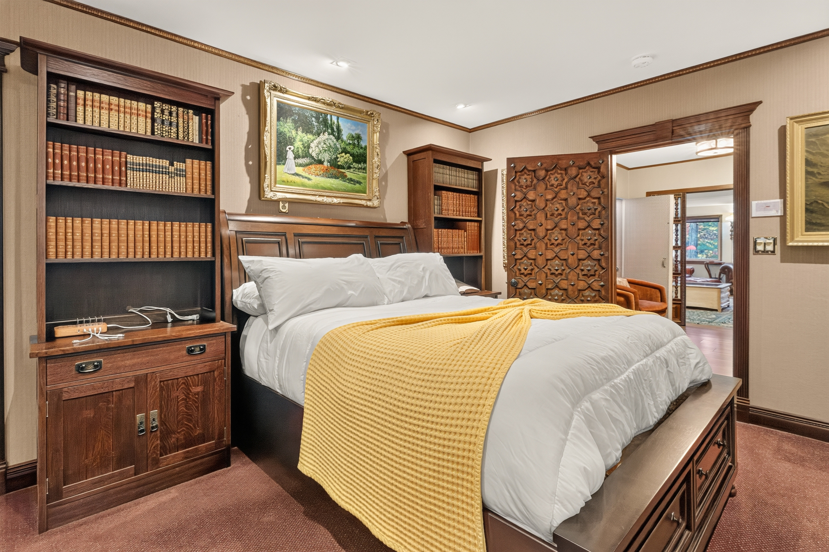 Main house- primary bedroom