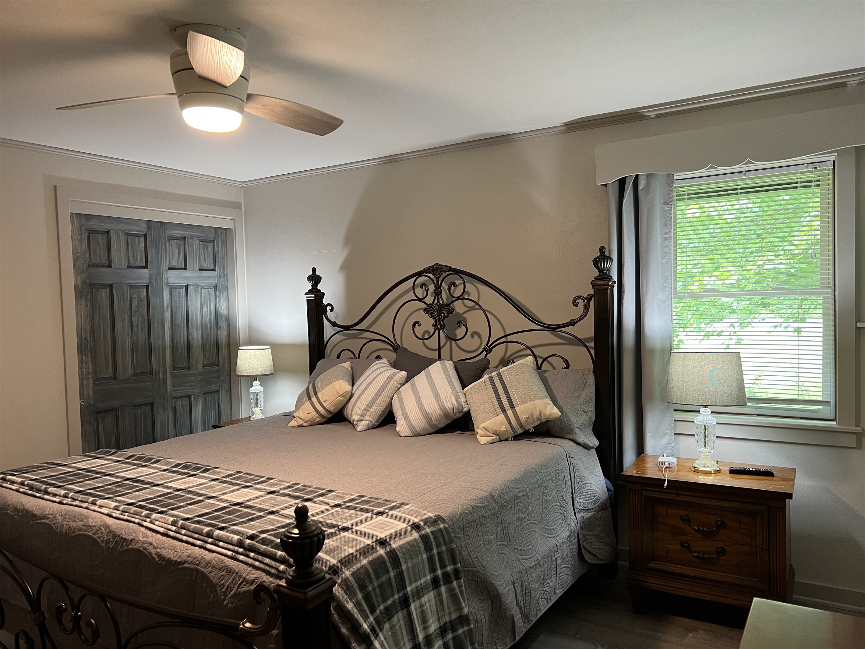 Main level King bedroom