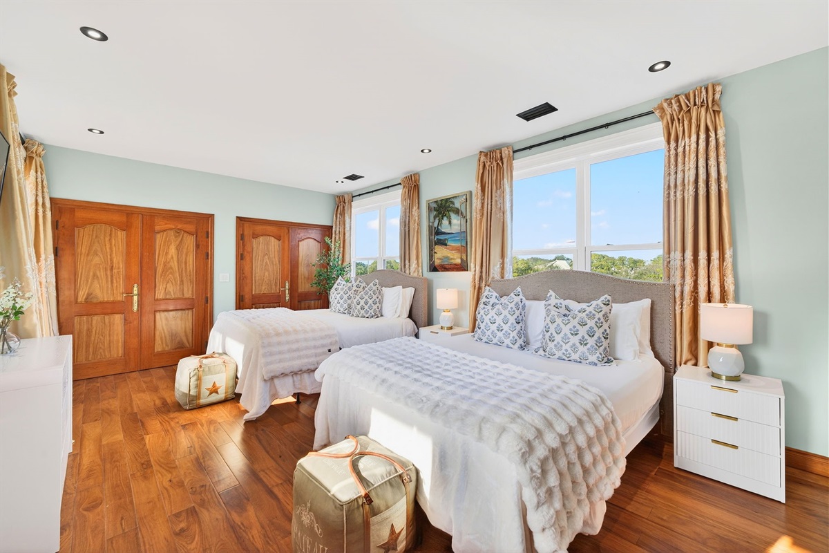 Double Queen Suite 7 | Rosewood Retreat | 2605 Palm Blvd, Isle of Palms, SC | IOP Escapes