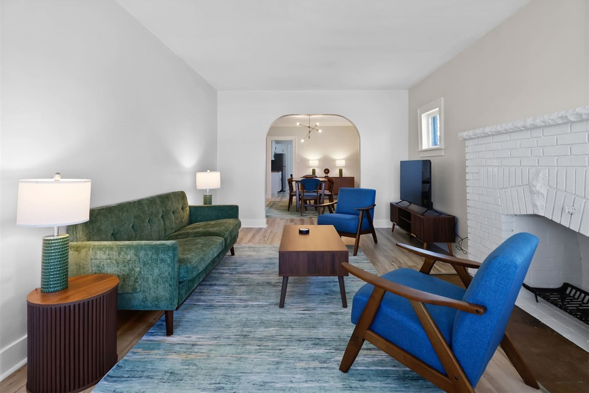 Main Street Retreat 1