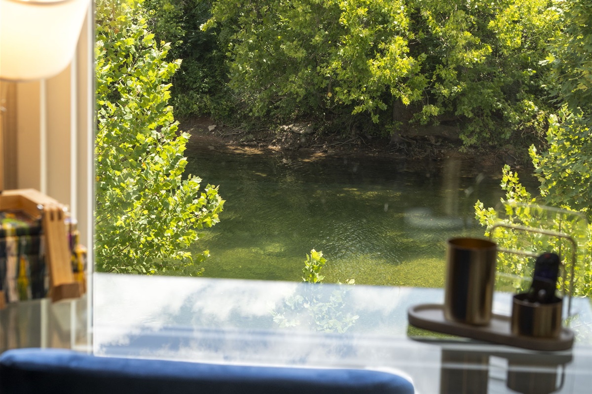 Steps away from a finger of Lake TaneyComo!