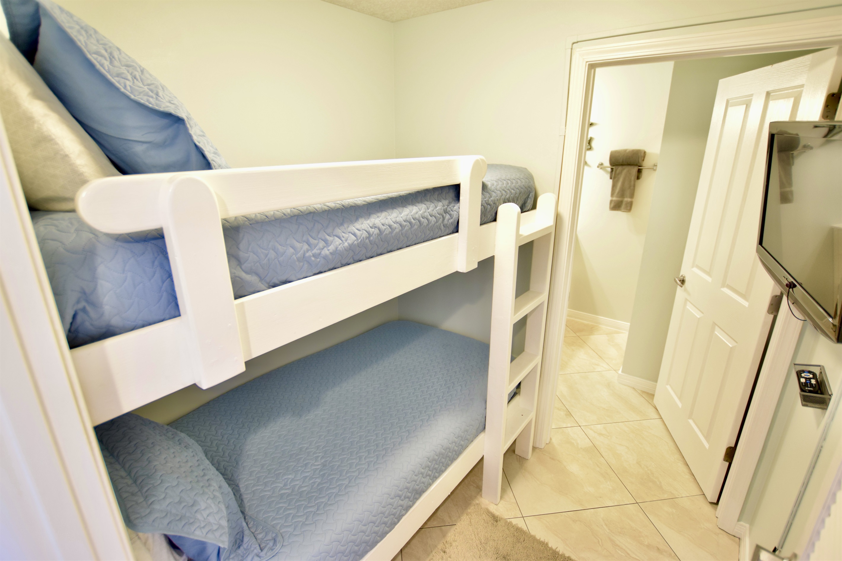 Destin West Gulfside #603: Bunk Room