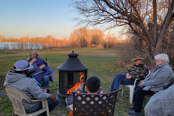 Evening entertainment: stargazing (no city lights), marshmallow roasting, and watch the geese come in for their nightly lake landing. 