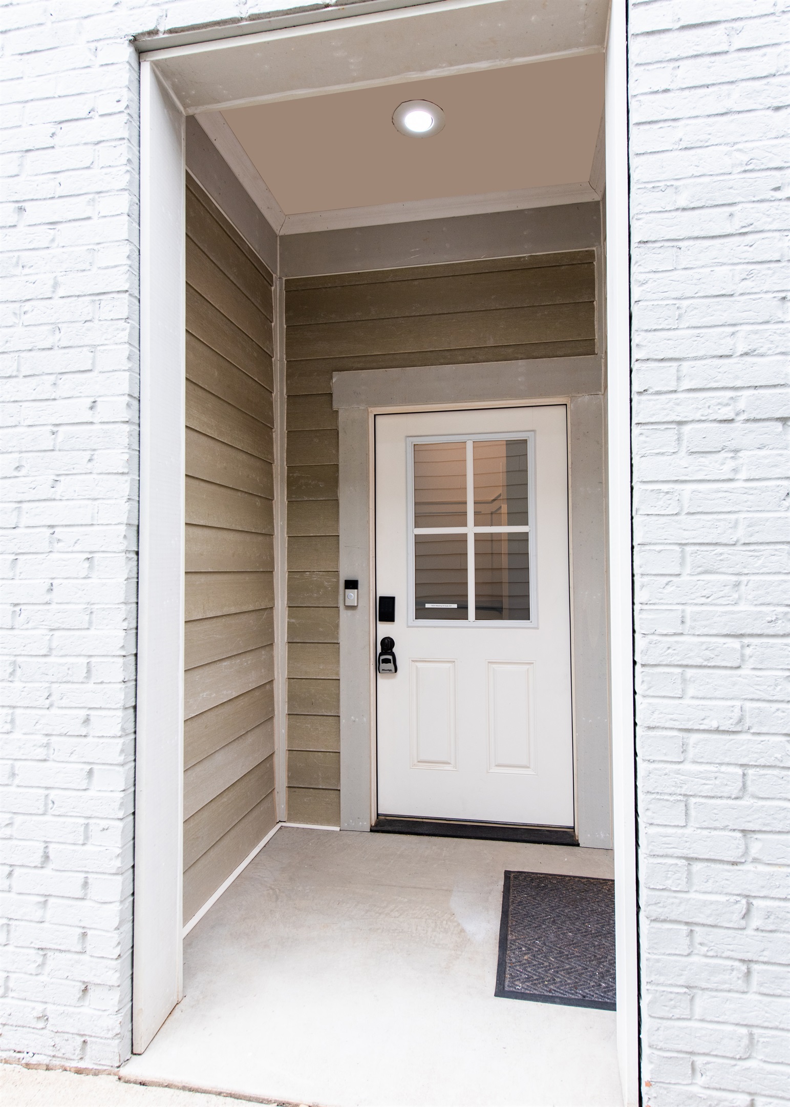 Step into your bourbon and equestrian escape in Prospect, KY!