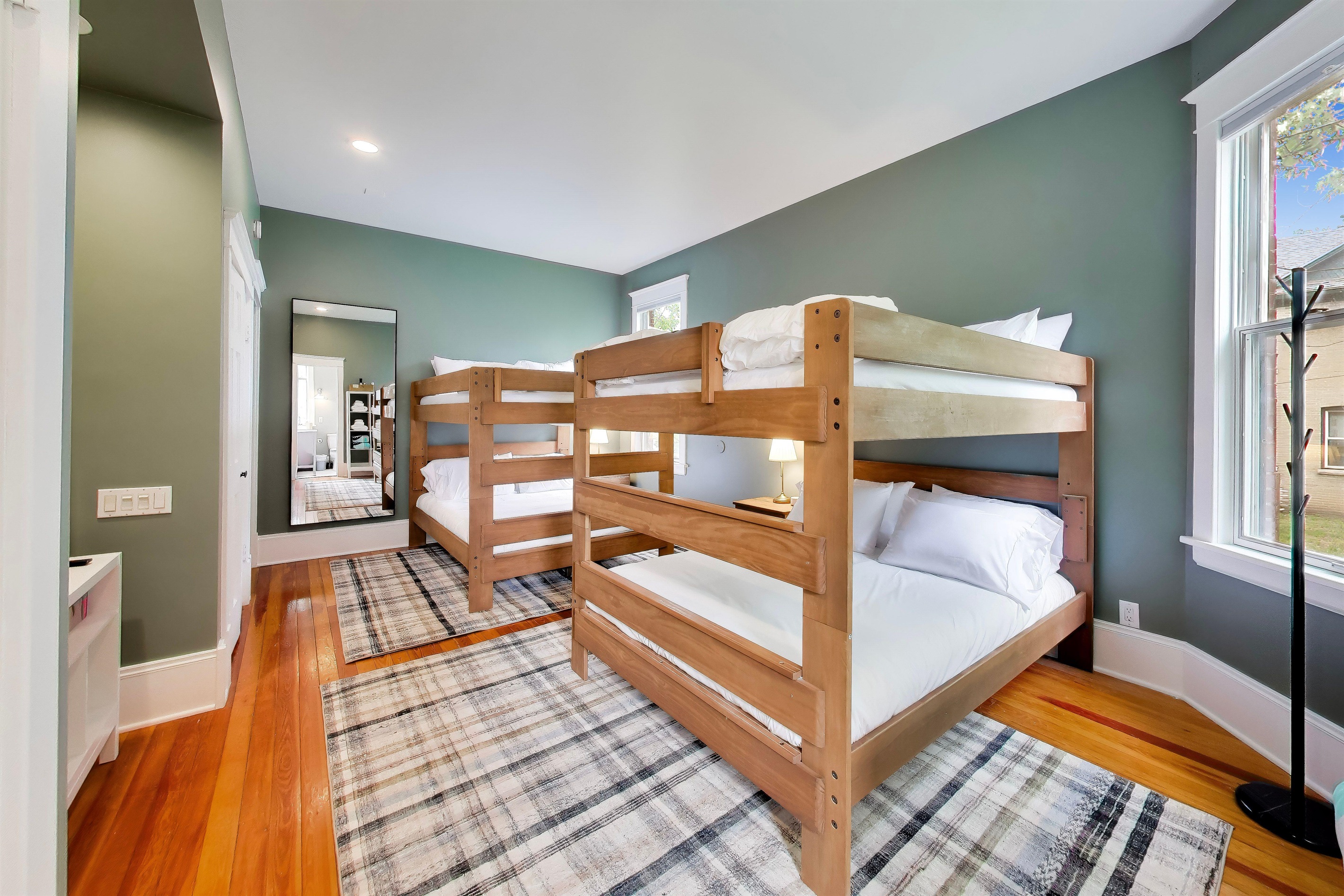 Bedroom 3: Queen Bunk Beds