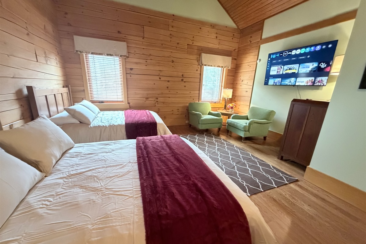 Second bedroom with 2 queen beds and a smart TV