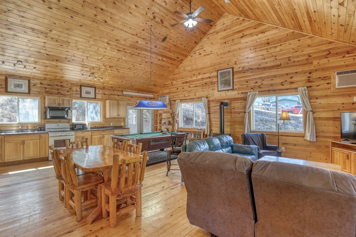 Living area with dining table