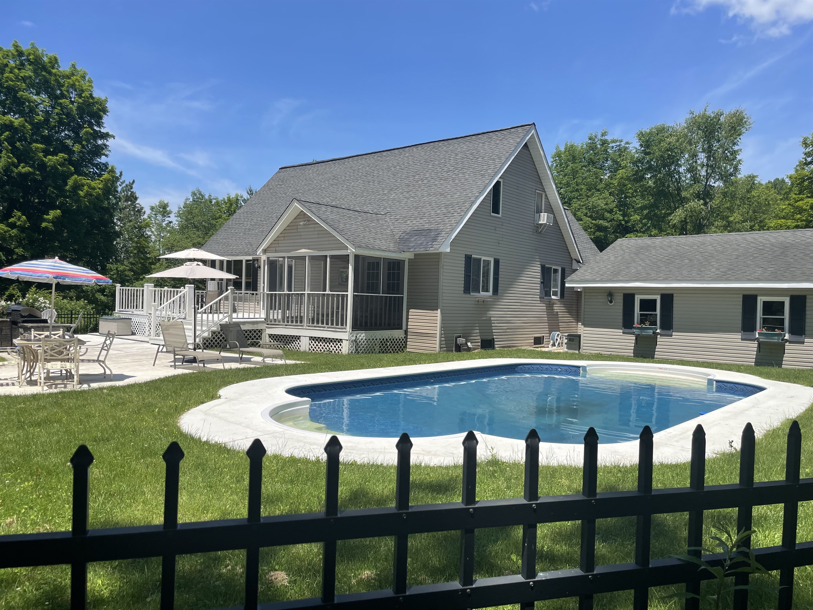 Augusta Woods - time to enjoy  (POOL CLOSED for season in September)