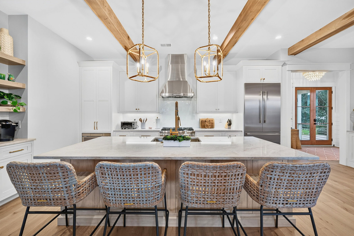 Kitchen | Tahanan Palms | 3 38th Ave | IOP Escapes