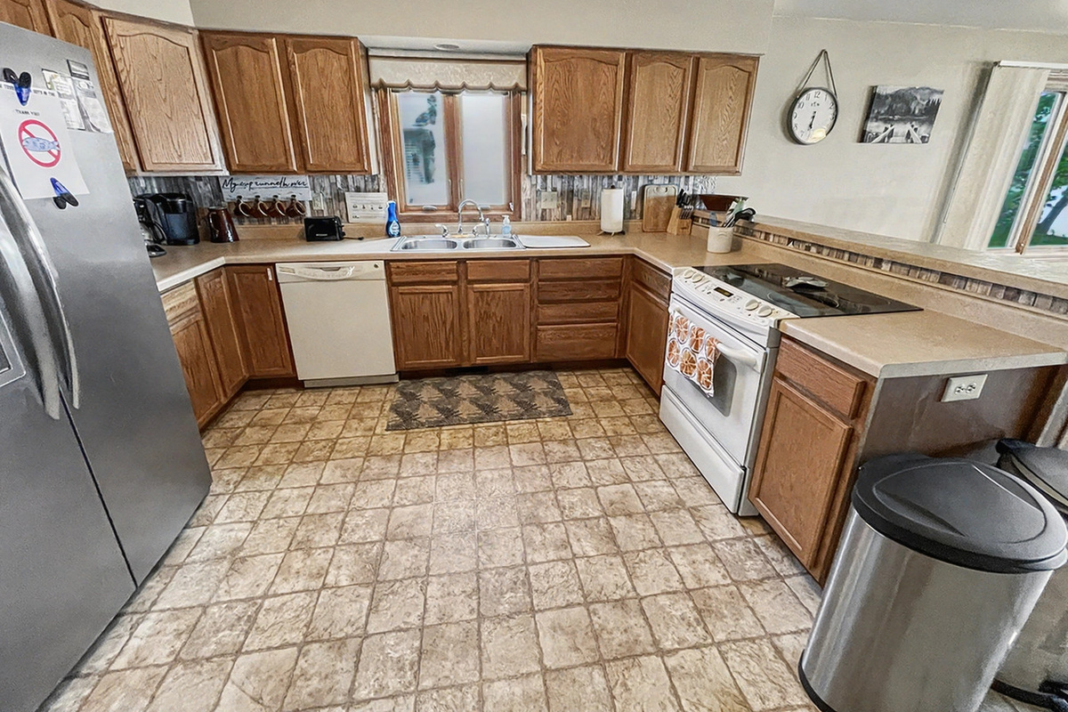 Kitchen - Upper Level Appliances