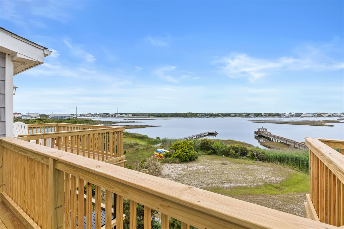 This is Trini Breeze&mdash;wide open sound views, private docks, and space to breathe
