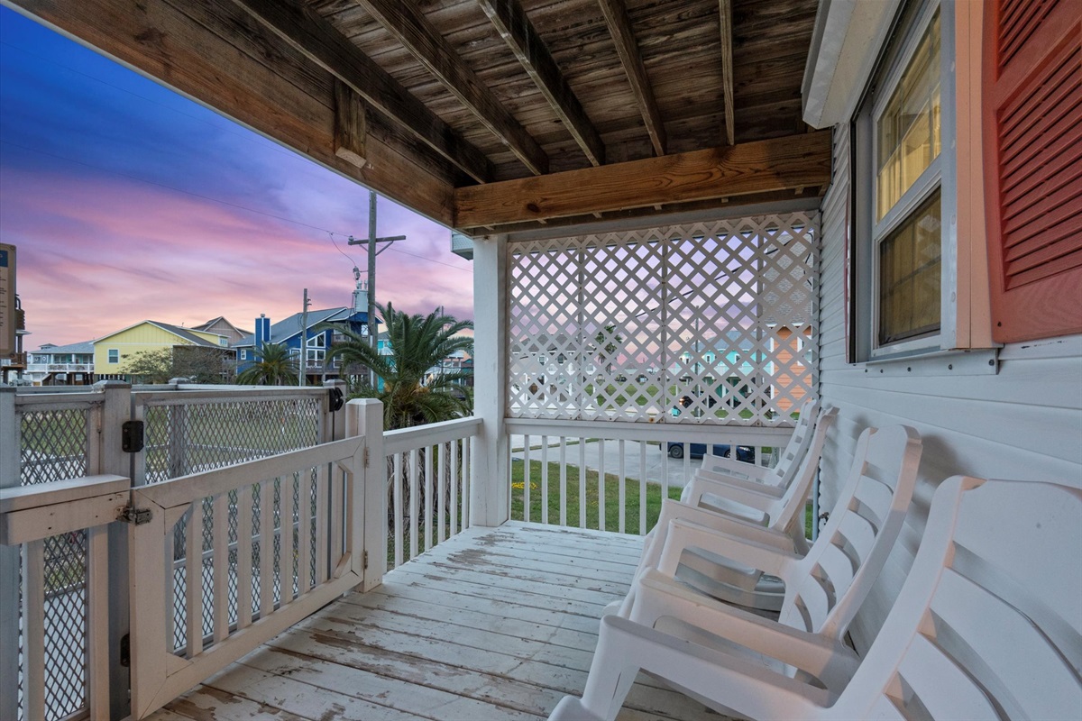c5c94d91f2df45399070c8ab2c1941dc Large | Beachhouse | Texas | TX | Vacation Homes | Galveston | Crystal Beach | Kokomo | Breezy Days | Beachfront Elegance | Sunrise Serenity | Southern Sands Property Management, LLC