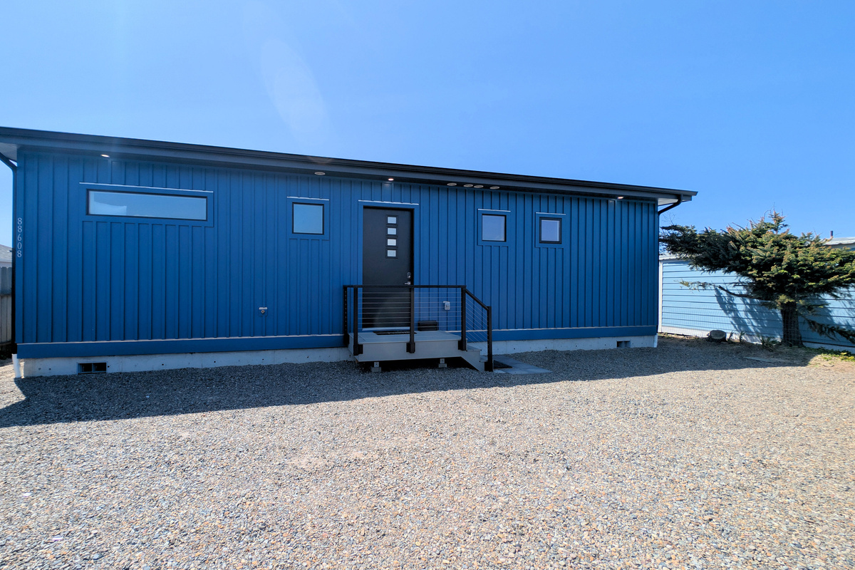The house and parking