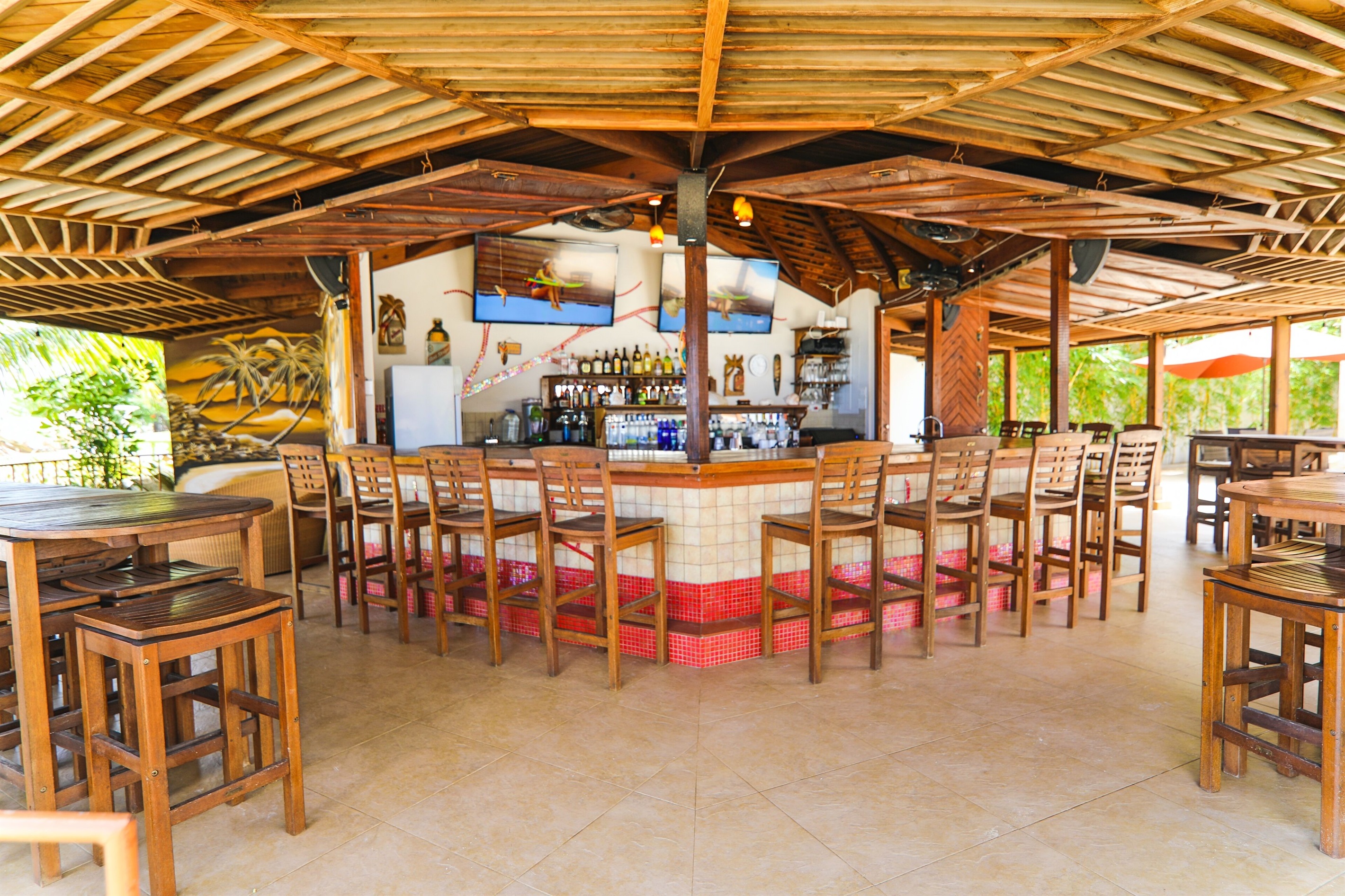 Private Oceanfront Bar