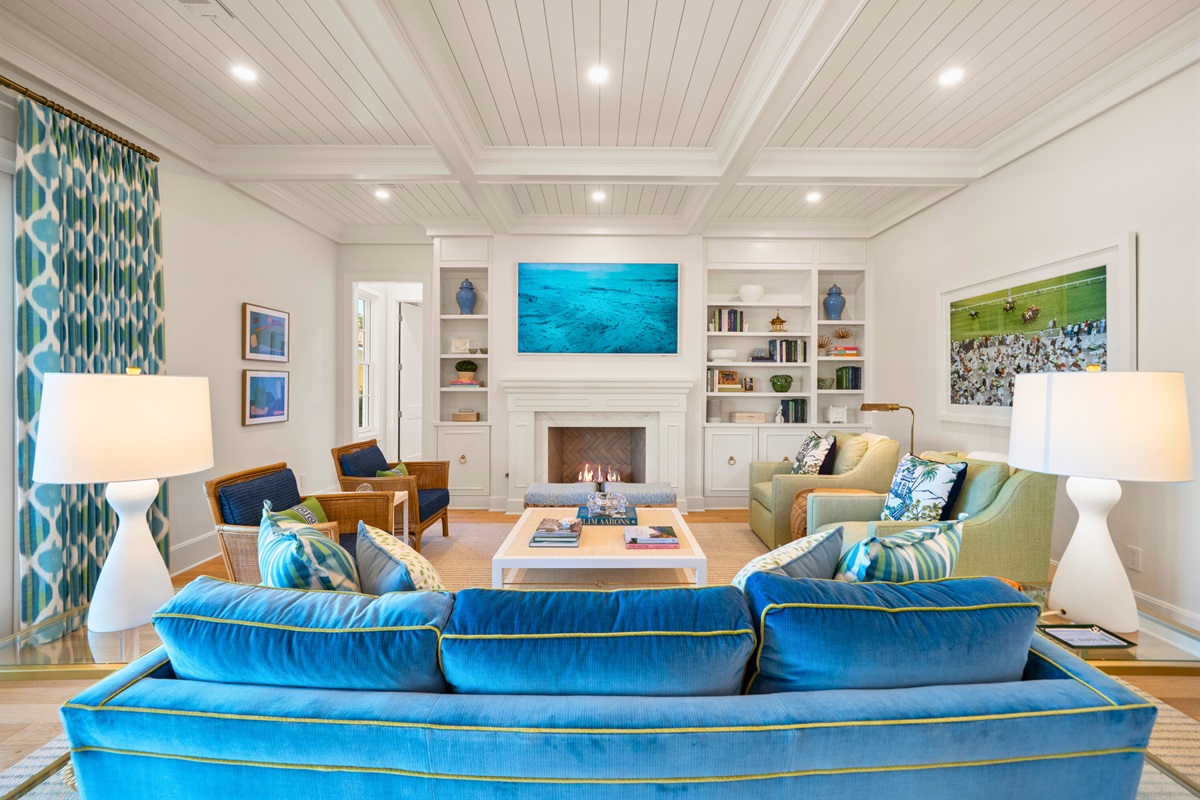 Bright open living space with soft tones and abundant light.