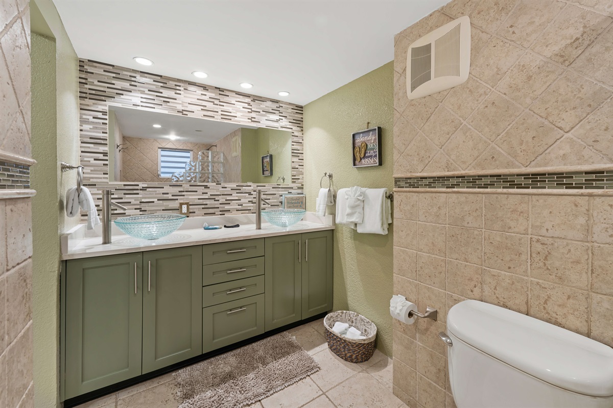 Fresh towels, modern fixtures, and everything you need to unwind.