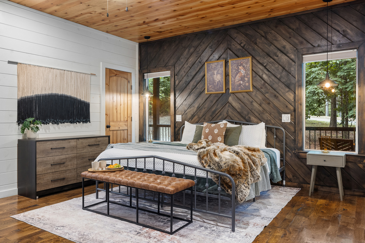 First floor king suite comfort with a peaceful, tucked away feel.
Soft textures, warm wood tones, and your own private ensuite bathroom create the kind of space you’ll look forward to winding down in every night.