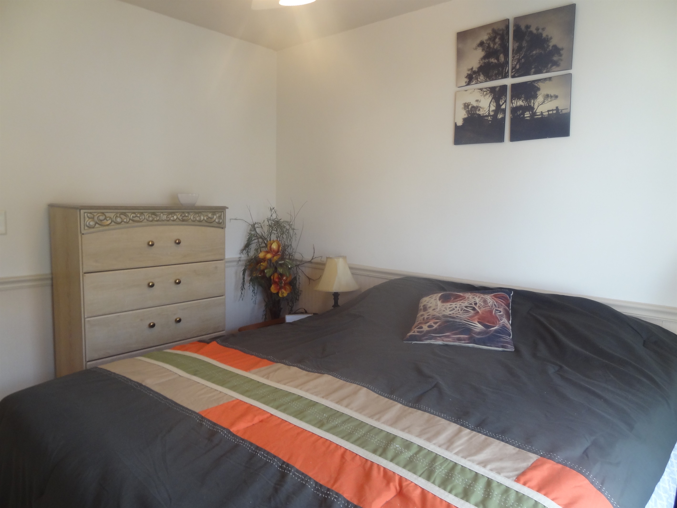 Bedroom 2 with queen bed