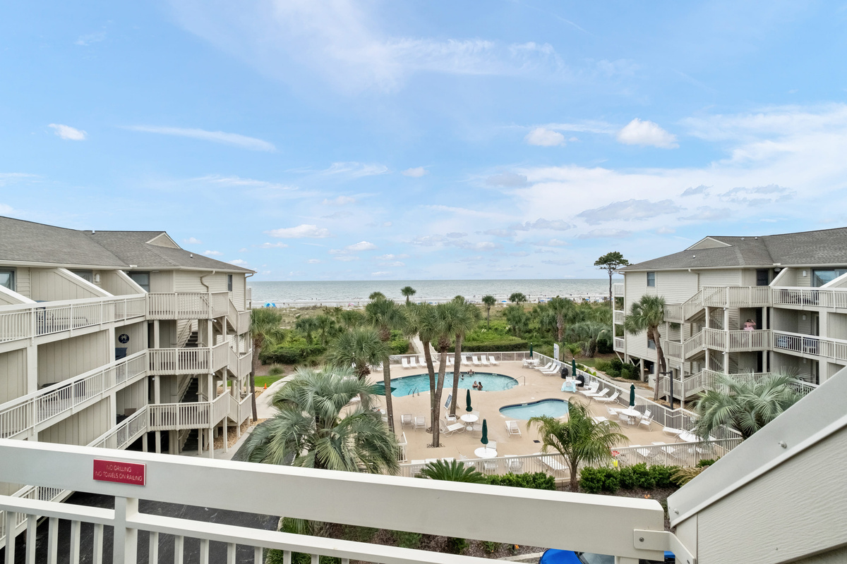 Beautiful ocean pool view