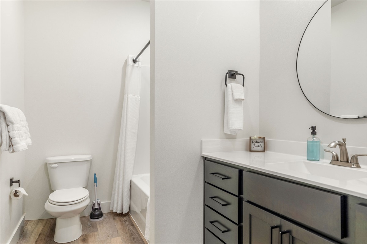 Ensuite bath