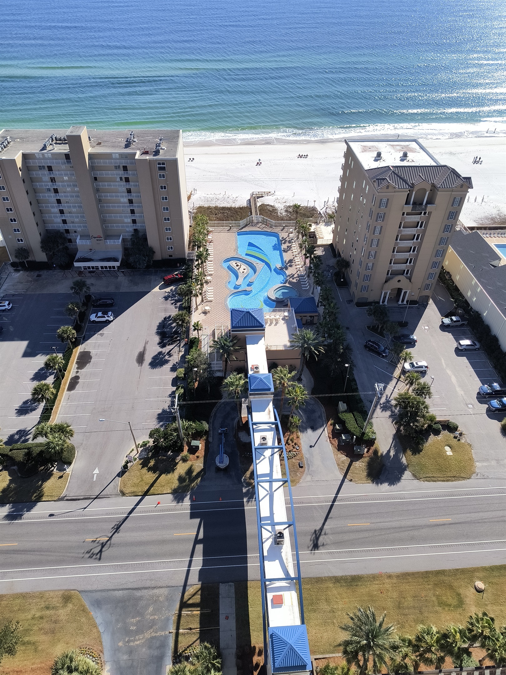 Skywalk Between Complexes